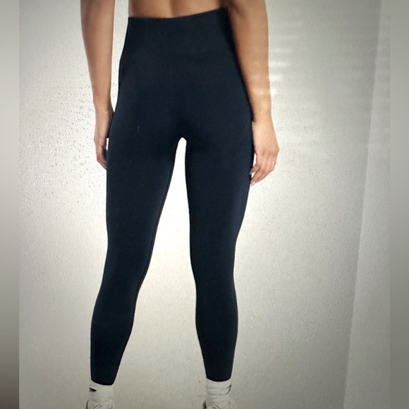 Gym Shark Everyday Seamless Leggings - Picture 2 of 4